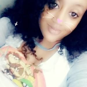 Meet your Posher, Ebony